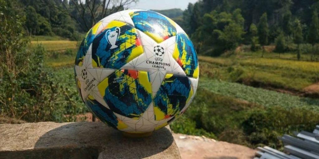 2019/2020 Champions League Official Football | Soccer Ball | Size 5,  Everything Else on Carousell